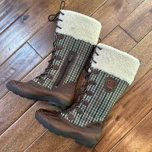 UGG Women's Brown and Cream Plaid Winter Boots size 9